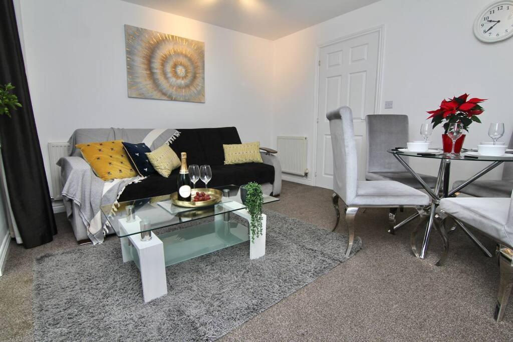 Daimler House - Cosy Home Near Coventry City Centre Extérieur photo